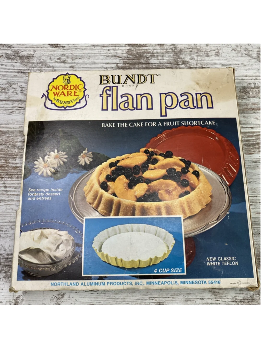 Vintage Nordic Ware Harvest Yellow Flan Pan 4 Cup Bundt w/ Original Box